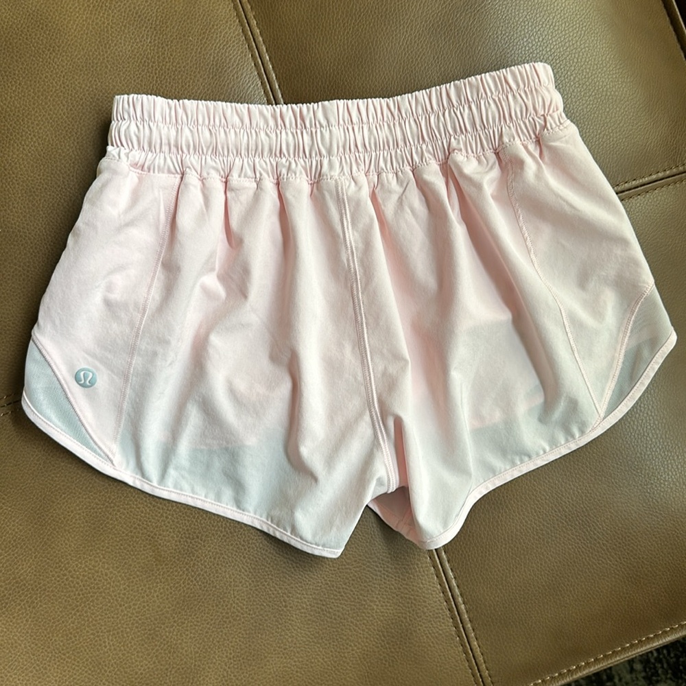 Like New! Lululemon Hotty Hot shorts. Size 4, baby pink.